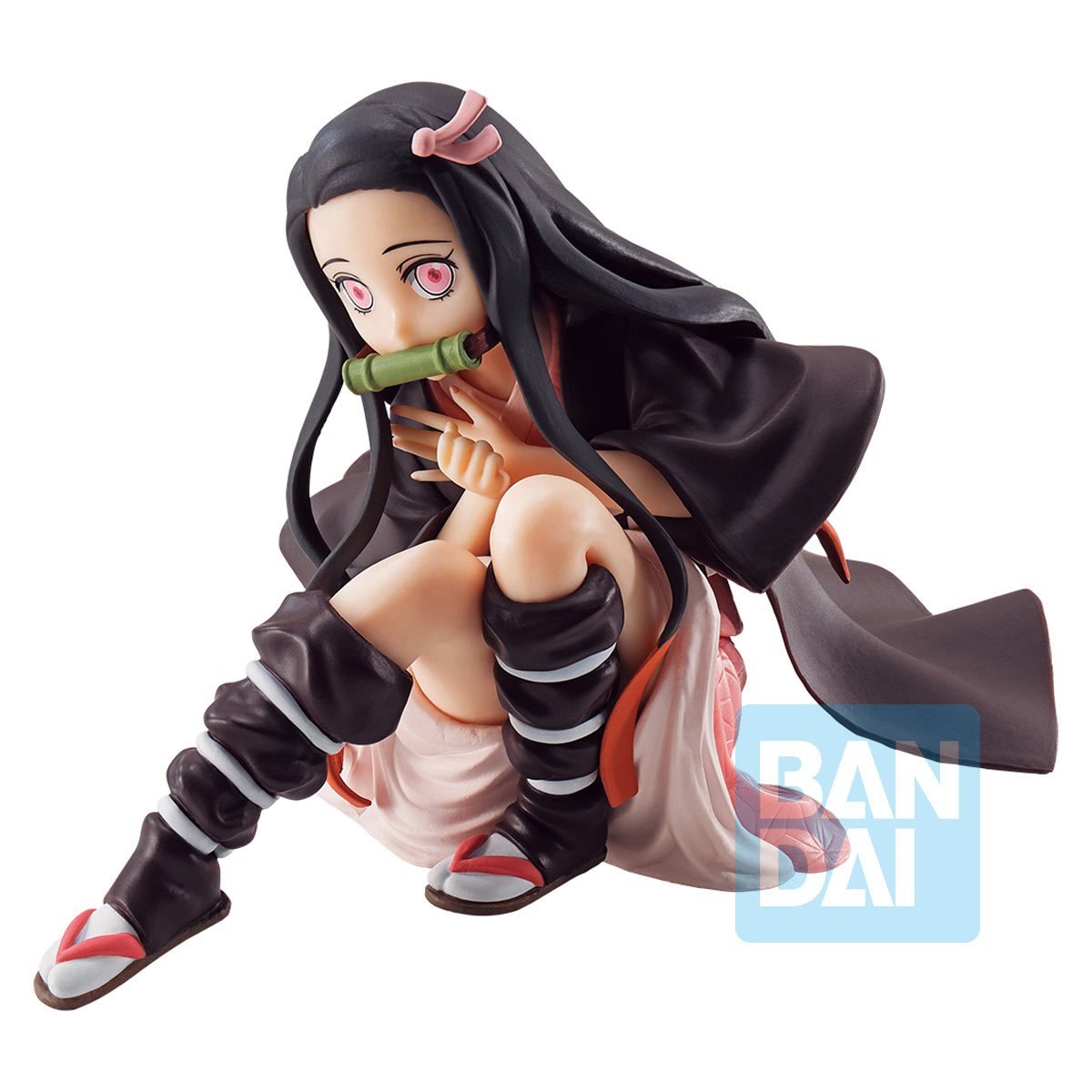 NEZUKO KAMADO SENTADA  DEMON SLAYER BANDAI 8 PULGADAS